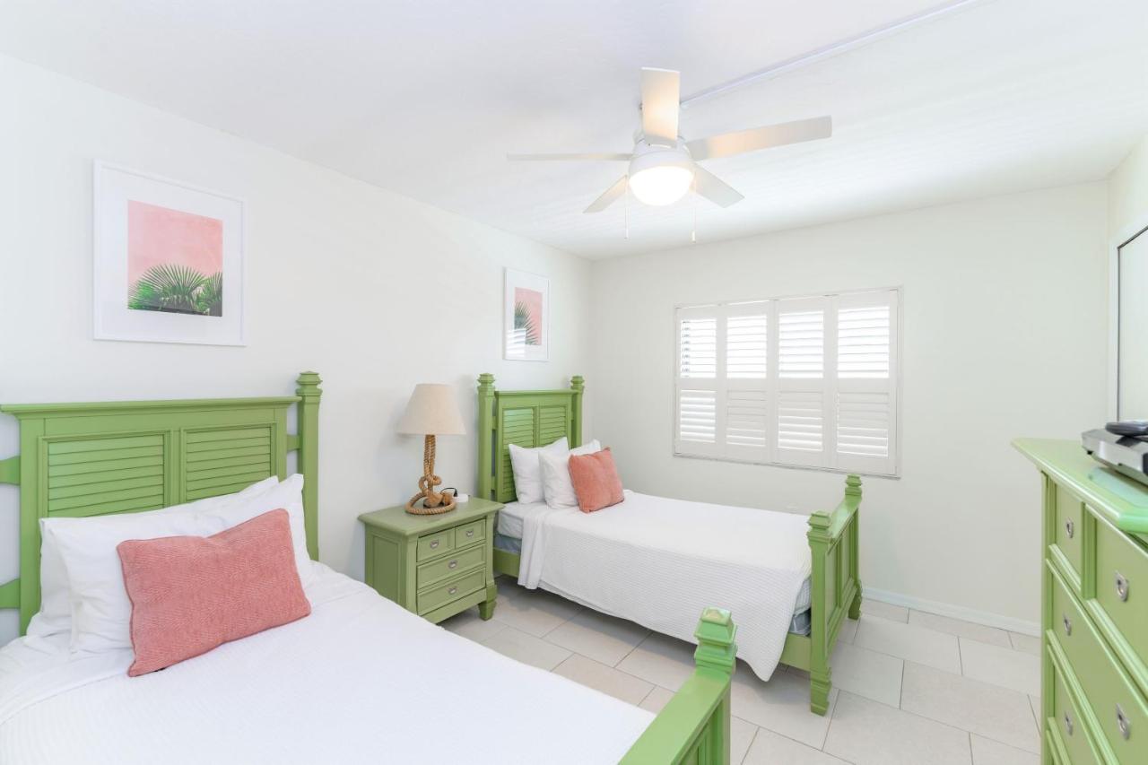 Sandcastles Cocoa Beach Bagian luar foto